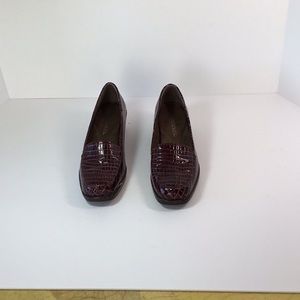 REDUCED!!!  AEROSOLES BURGUNDY WEDGES -💯LIKE NEW